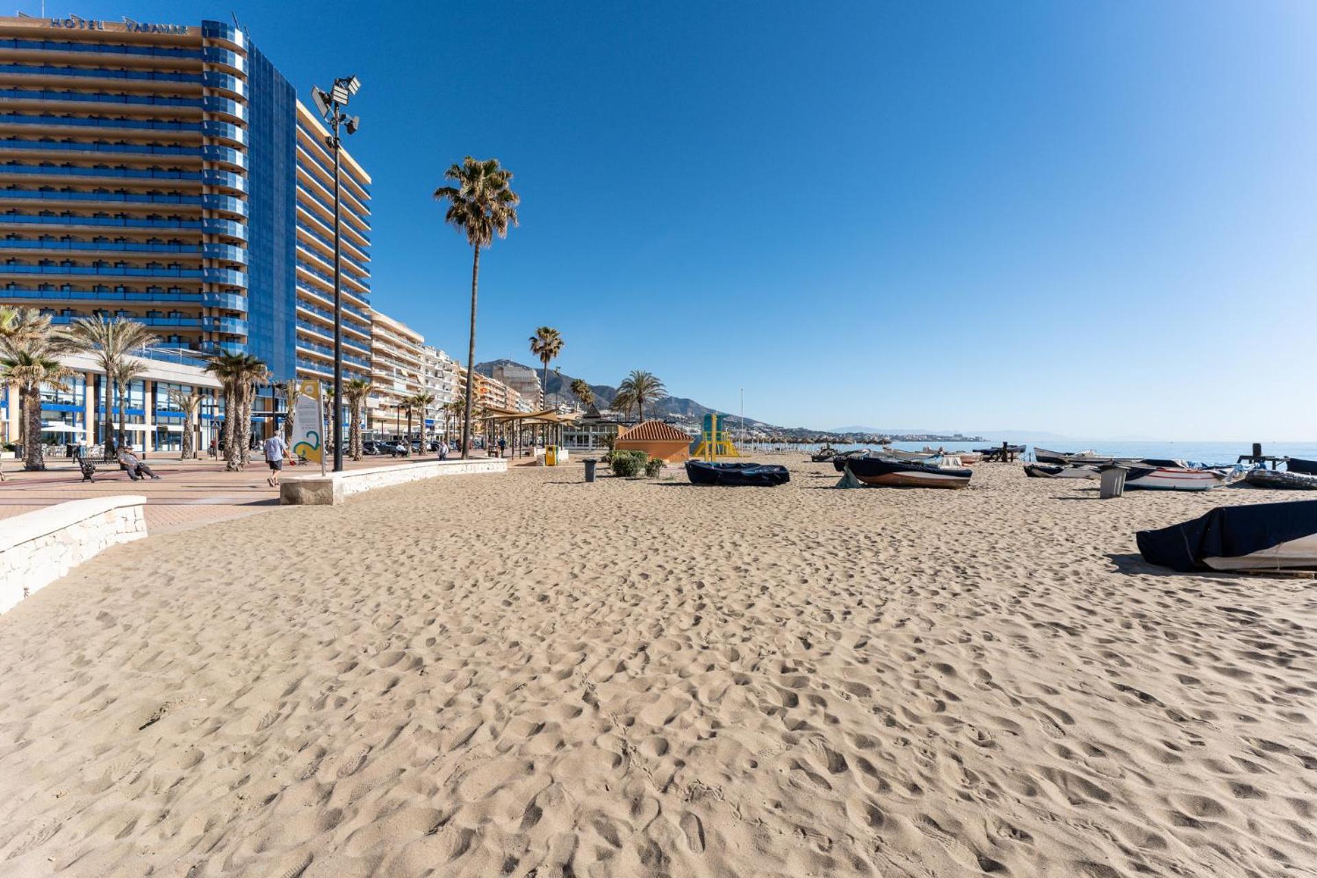 Malagasuite Fuengirola Beach & Sun Экстерьер фото