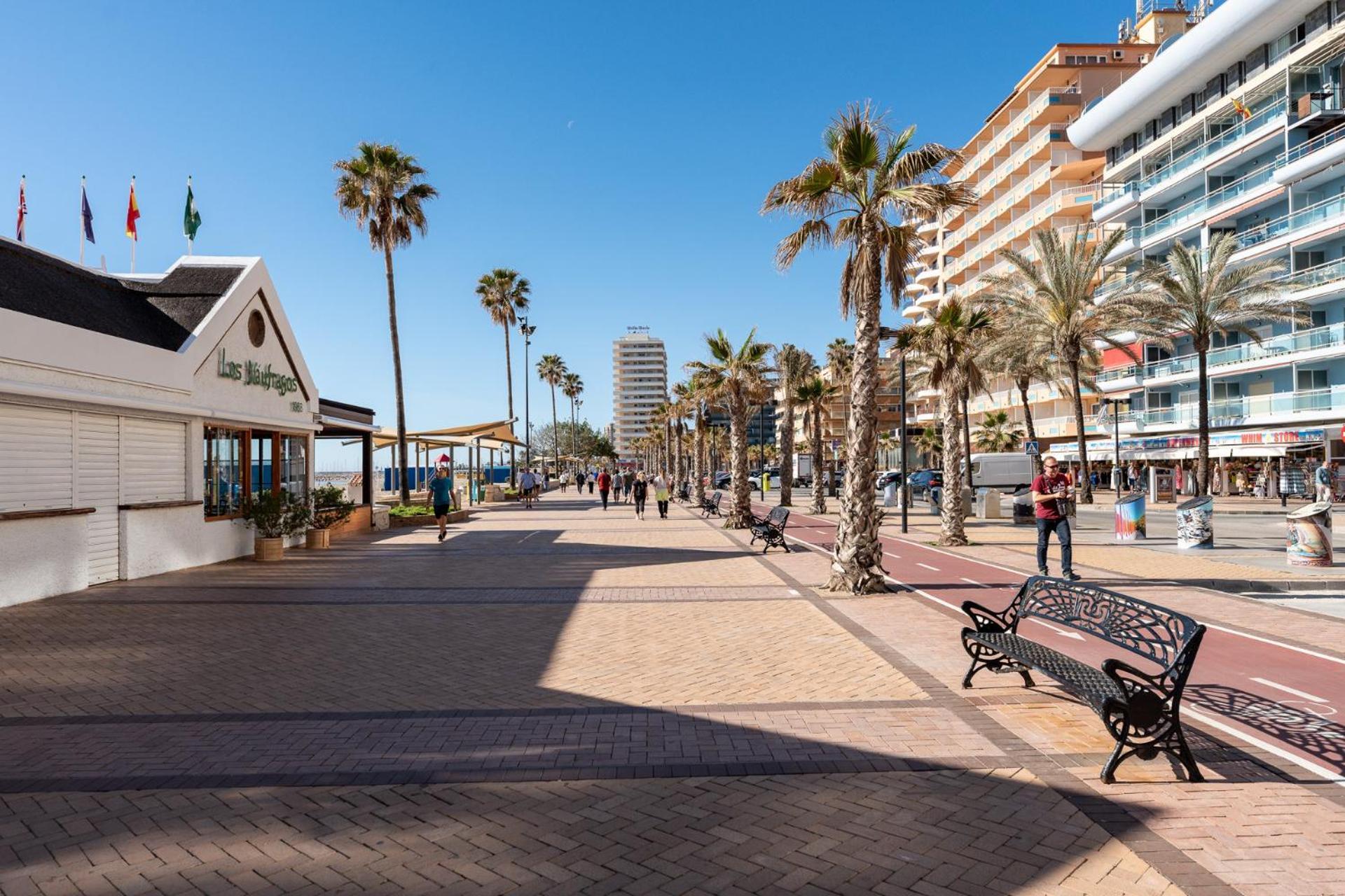 Malagasuite Fuengirola Beach & Sun Экстерьер фото